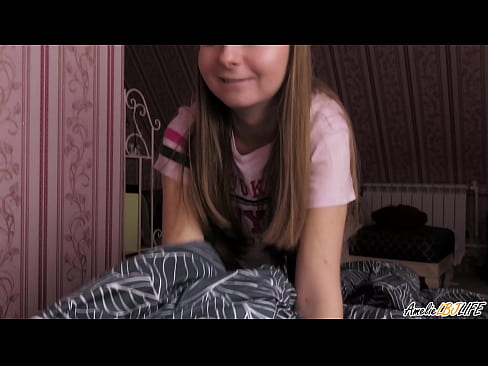 ❤️ Blondie onun BFF-ni dərindən sorur və ağzına boşaldır ☑ Seks videosu bizdə az.porn-mz-com.ru